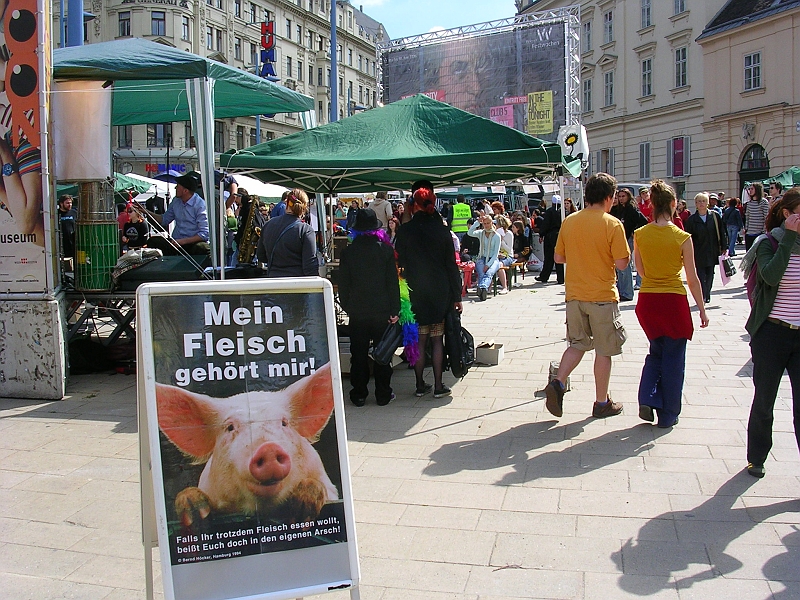 Vegan2006_001.JPG - Photograph: mukti
